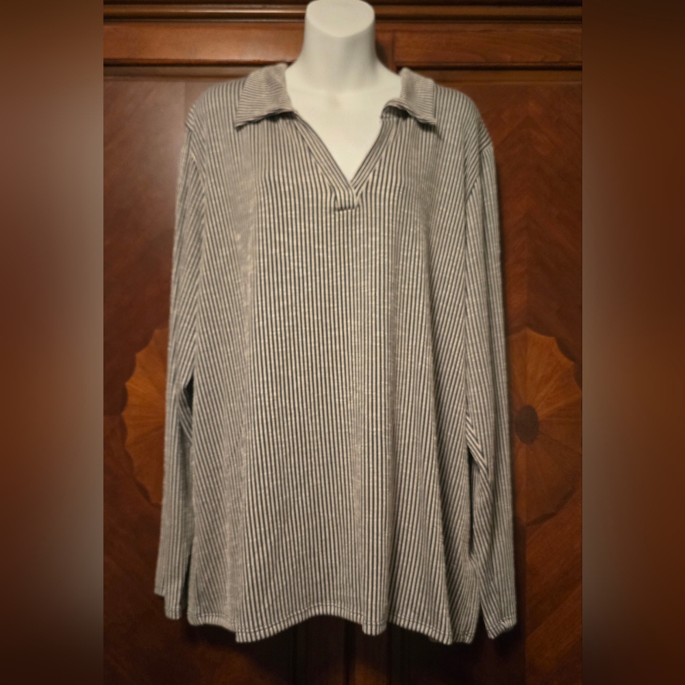 Lularoe Courtney Top 3XL